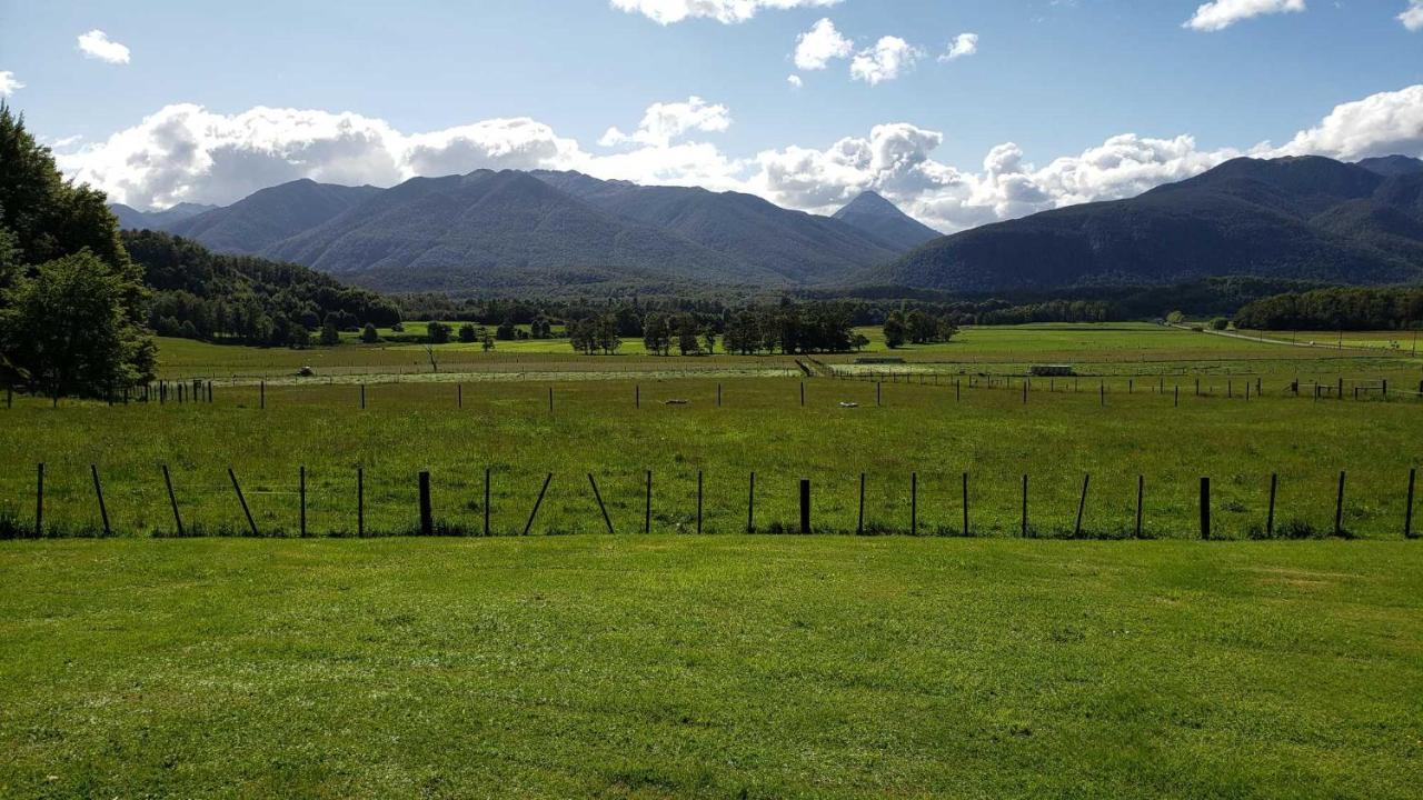 Lewis Pass Motels Springs Junction Eksteriør billede